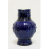 Vase Krug Henkel blau bauchiger Form